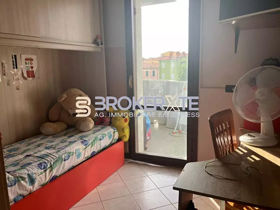 Immagine 14 di Appartamento in vendita  a Carrara