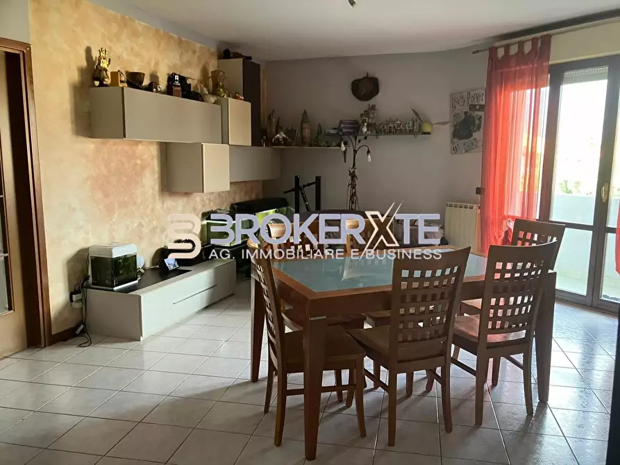 Immagine 23 di Appartamento in vendita  a Carrara