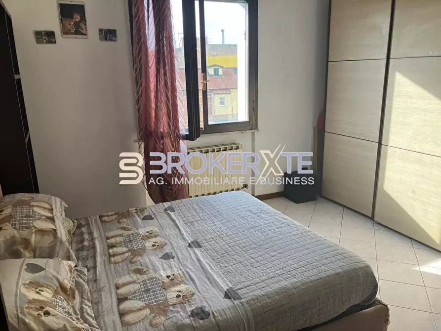 Immagine 21 di Appartamento in vendita  a Carrara