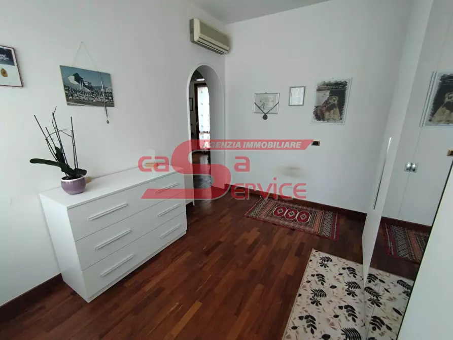 Immagine 13 di Villa in vendita  a Montecatini Terme