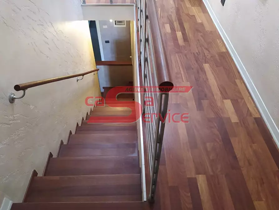 Immagine 11 di Mansarda in vendita  a Montecatini Terme