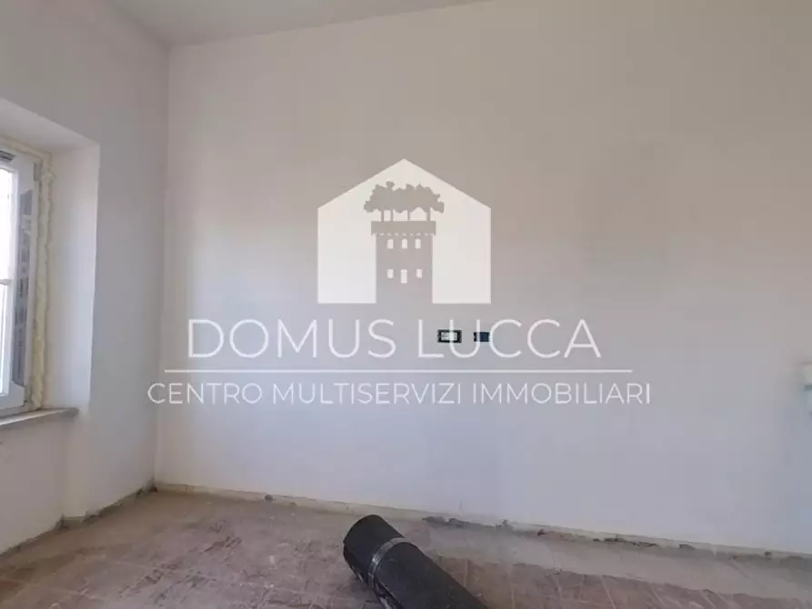 Immagine 30 di Appartamento in vendita  a Capannori