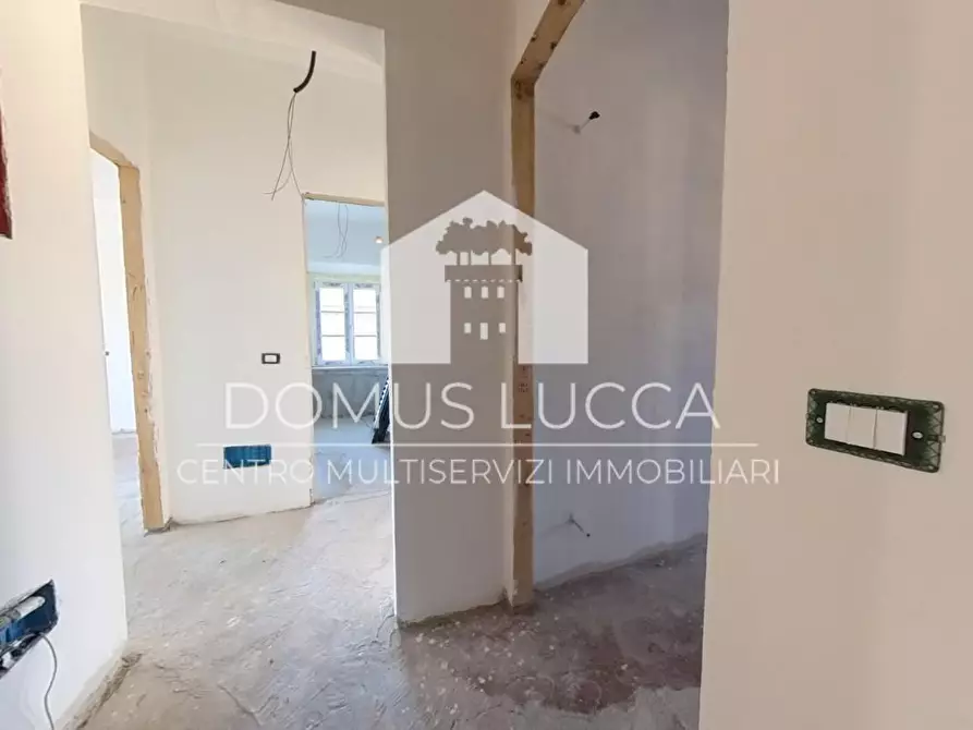 Immagine 10 di Appartamento in vendita  a Capannori