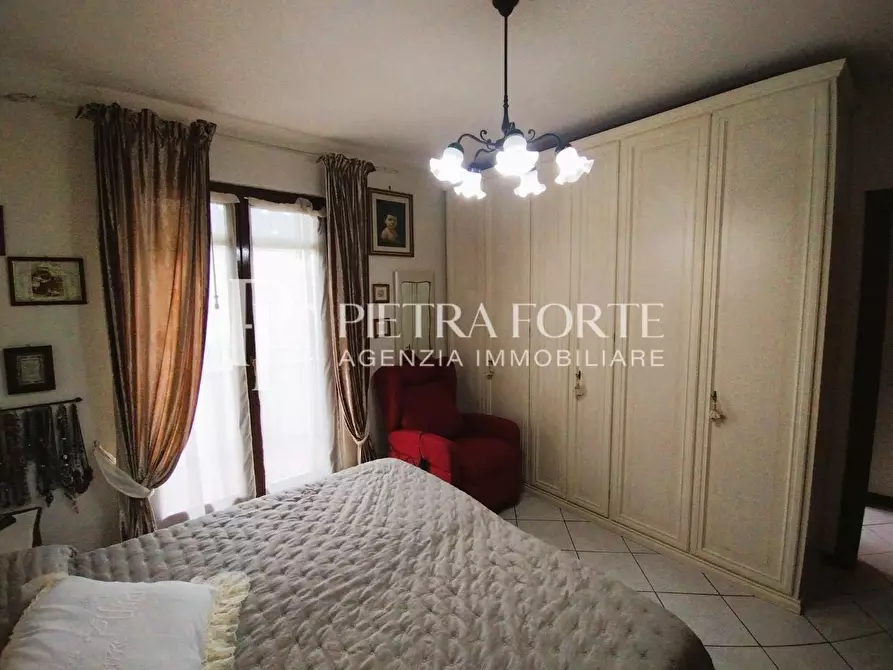Immagine 19 di Casa trifamiliare in vendita  a Pietrasanta