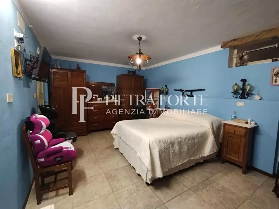 Immagine 29 di Casa trifamiliare in vendita  a Pietrasanta