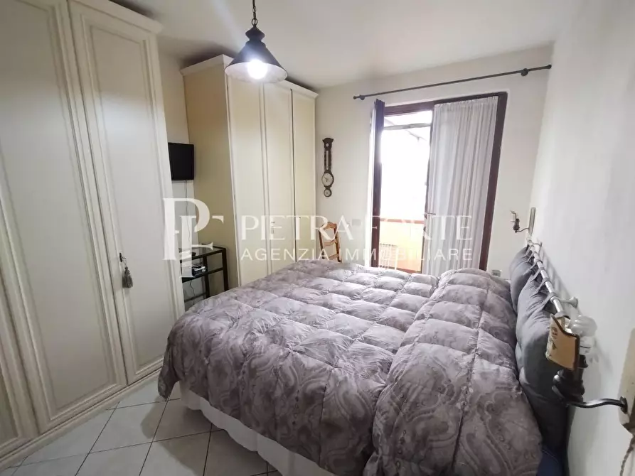 Immagine 23 di Casa trifamiliare in vendita  a Pietrasanta