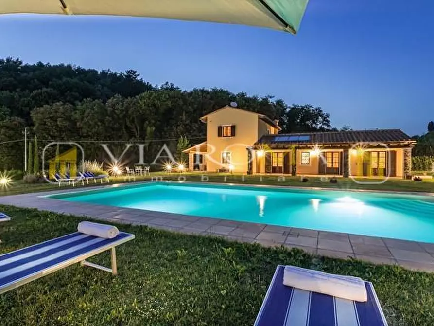 Immagine 20 di Rustico / casale in vendita  a Lucca