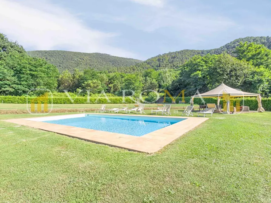 Immagine 14 di Rustico / casale in vendita  a Lucca