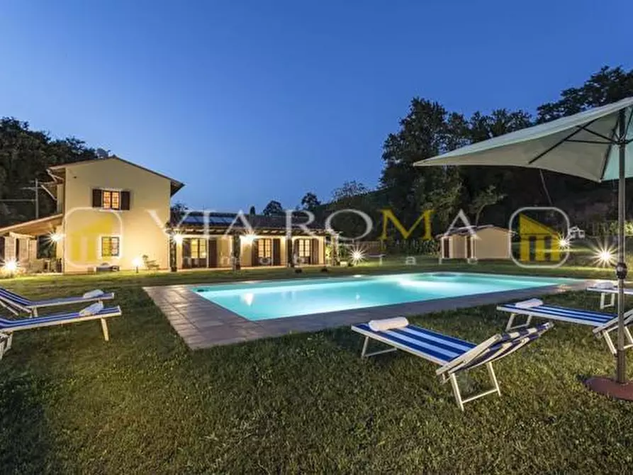 Immagine 21 di Rustico / casale in vendita  a Lucca