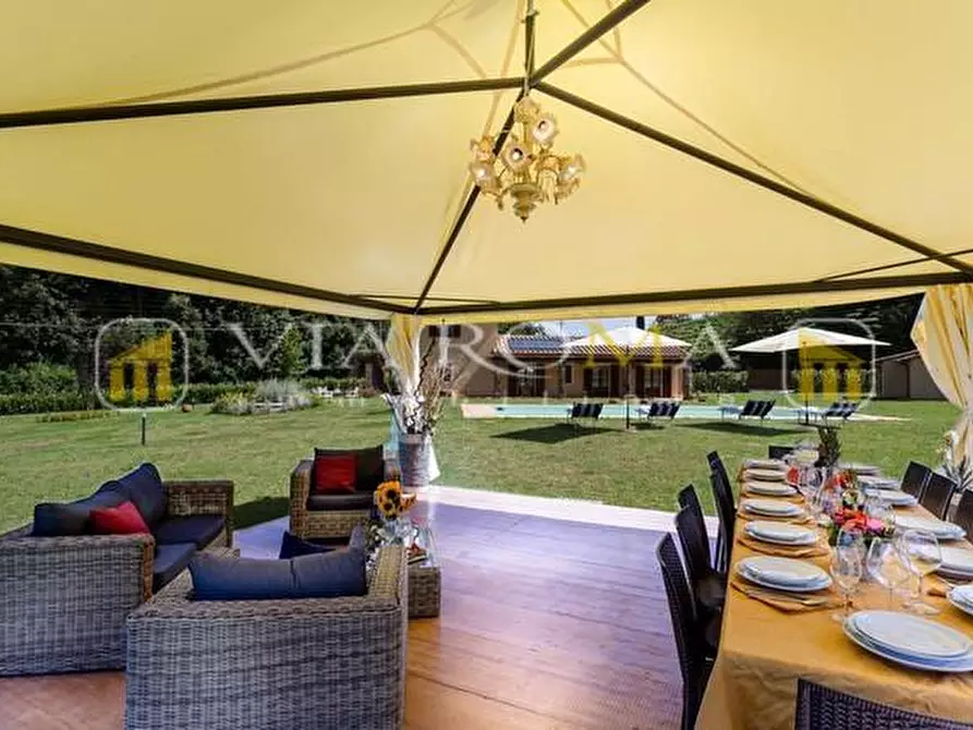 Immagine 23 di Rustico / casale in vendita  a Lucca