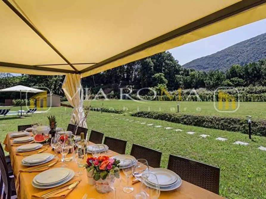 Immagine 16 di Rustico / casale in vendita  a Lucca