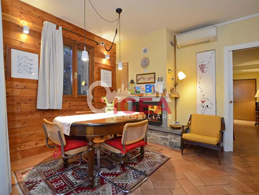 Immagine 7 di Casa trifamiliare in vendita  a Monteriggioni