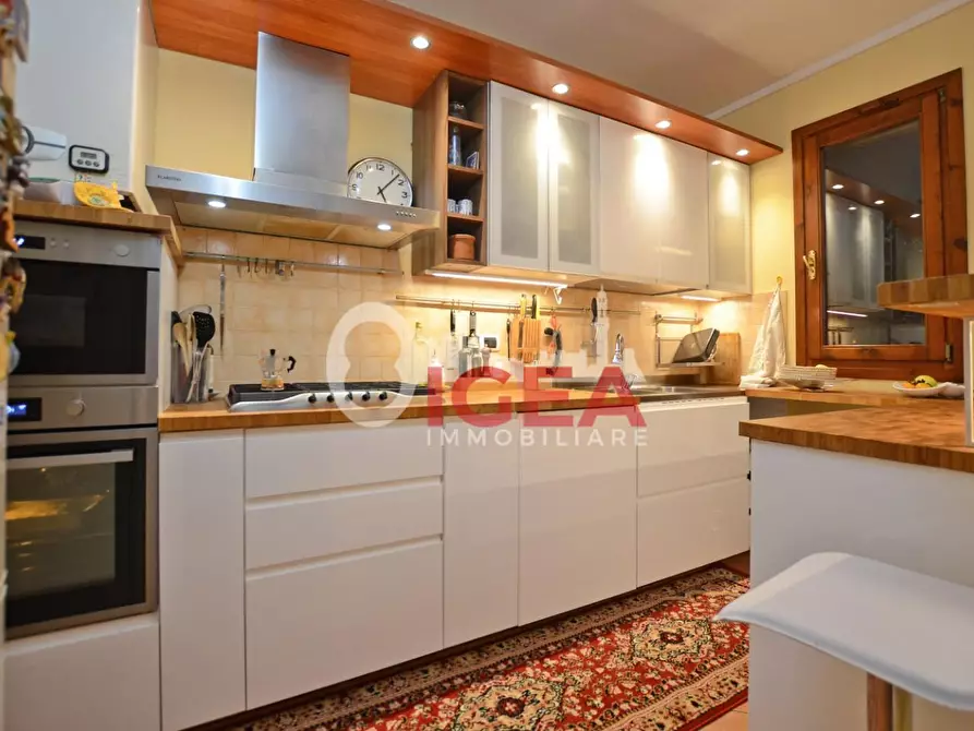 Immagine 3 di Casa trifamiliare in vendita  a Monteriggioni