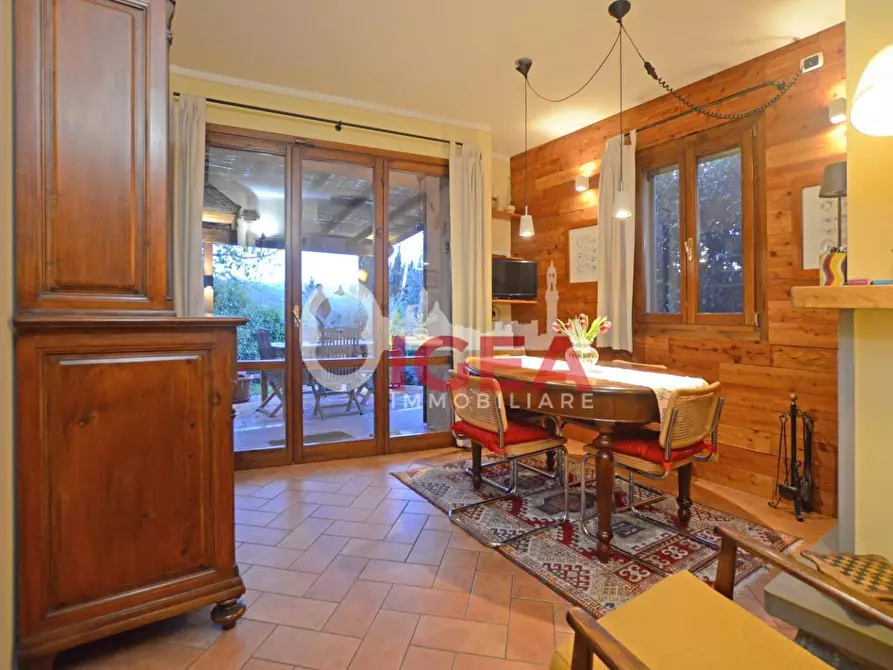 Immagine 6 di Casa trifamiliare in vendita  a Monteriggioni