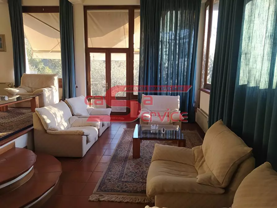 Immagine 3 di Villa in vendita  a Monsummano Terme