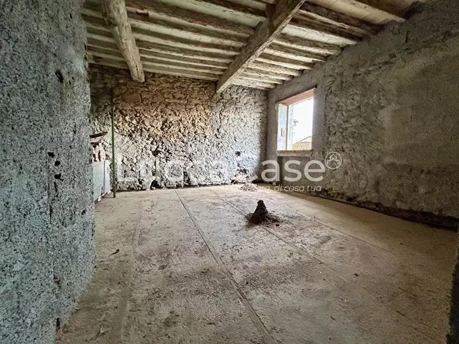 Immagine 21 di Terratetto in vendita  a Capannori