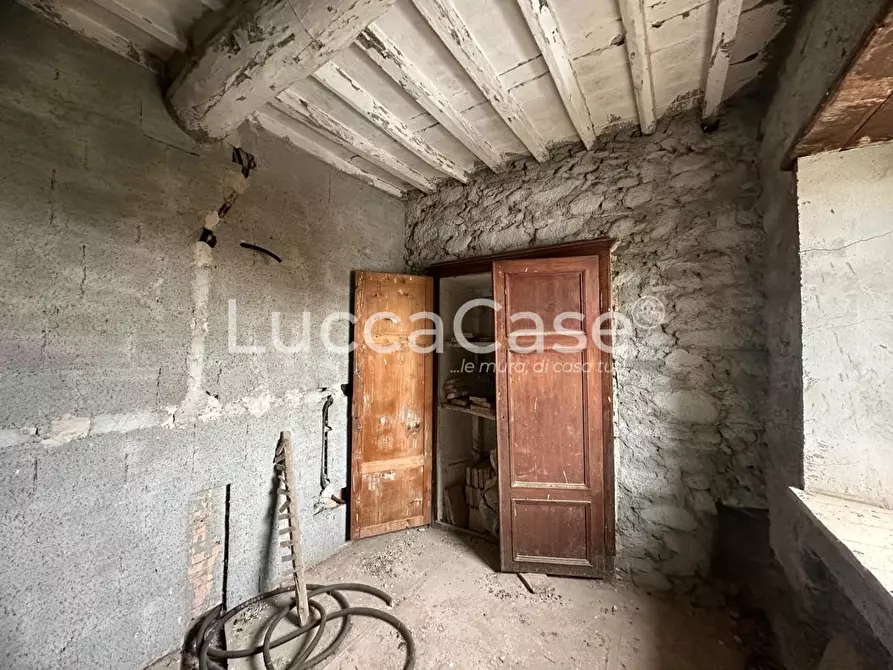 Immagine 41 di Terratetto in vendita  a Capannori