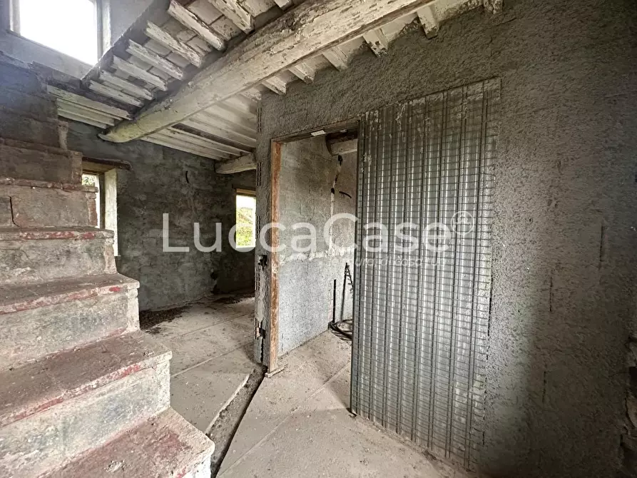 Immagine 43 di Terratetto in vendita  a Capannori