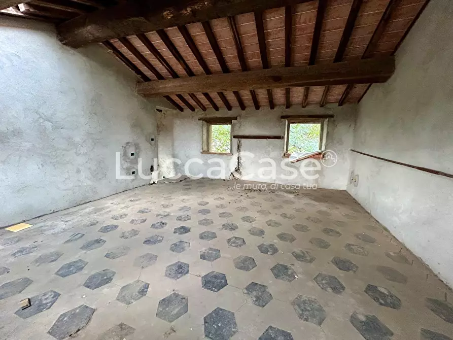 Immagine 37 di Terratetto in vendita  a Capannori