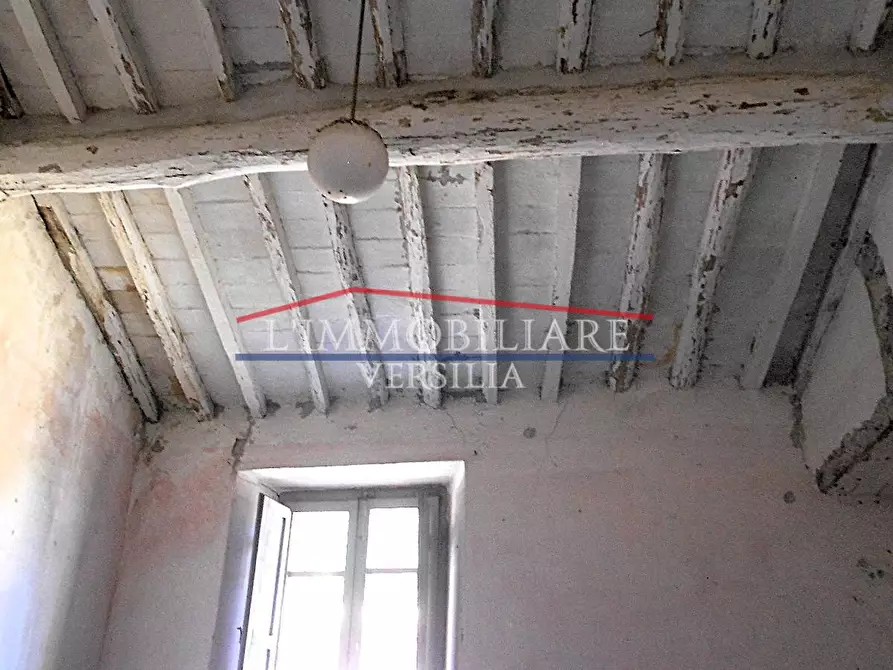 Immagine 11 di Terratetto in vendita  a Montignoso