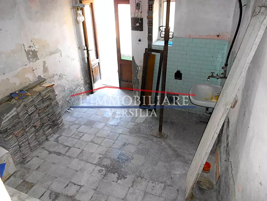 Immagine 3 di Terratetto in vendita  a Montignoso