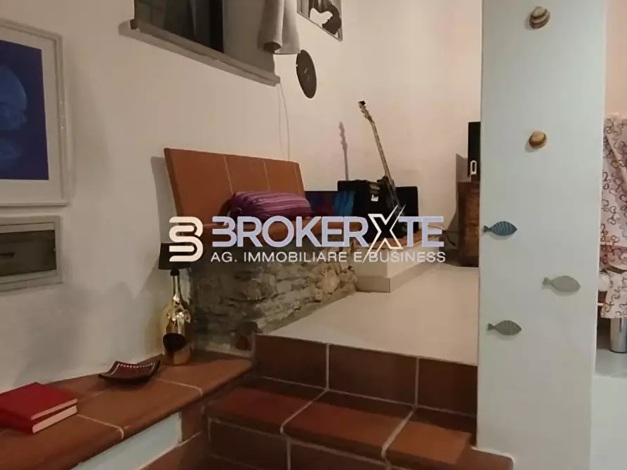 Immagine 10 di Appartamento in vendita  a Ameglia