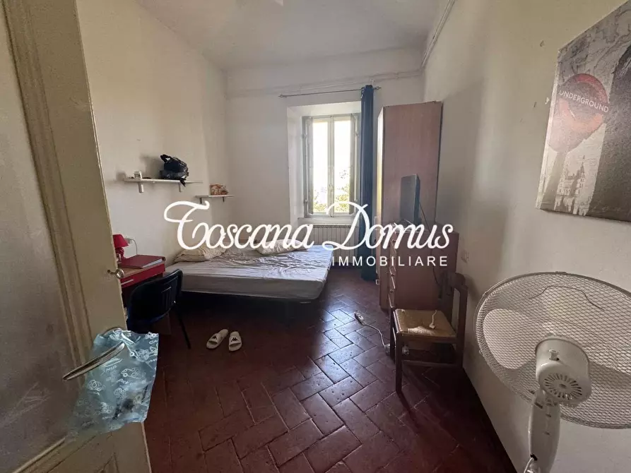 Immagine 14 di Appartamento in vendita  a Siena