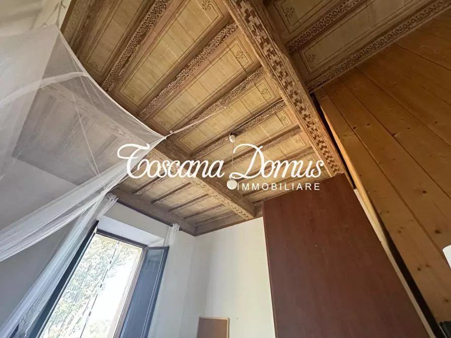 Immagine 8 di Appartamento in vendita  a Siena