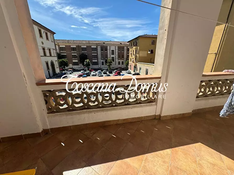 Immagine 1 di Appartamento in vendita  a Siena