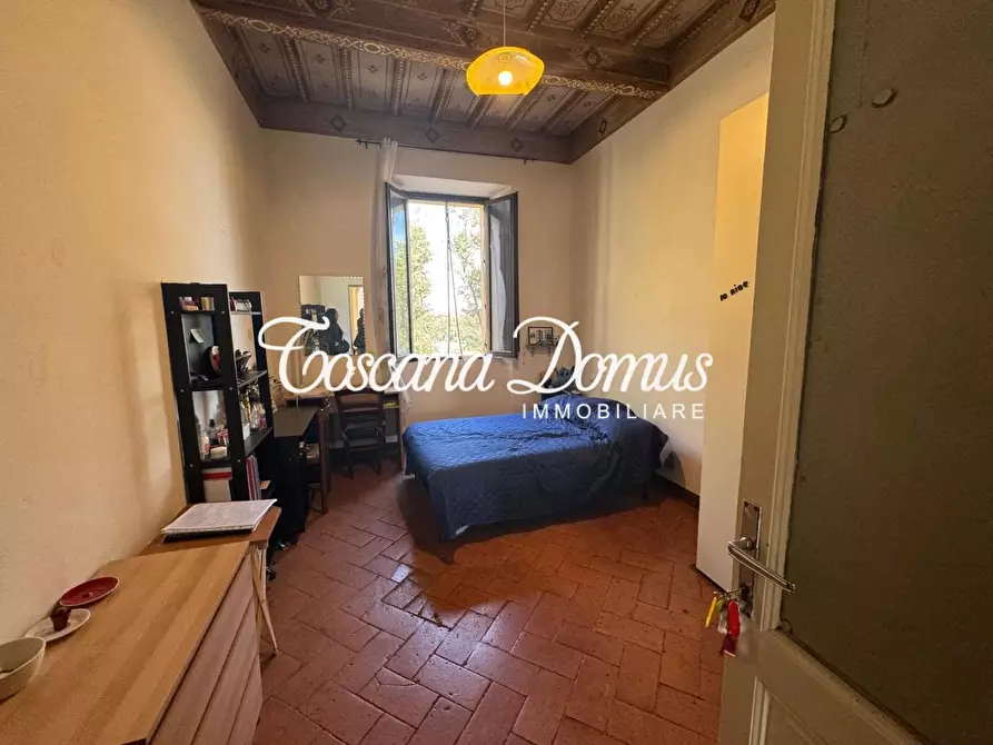 Immagine 10 di Appartamento in vendita  a Siena