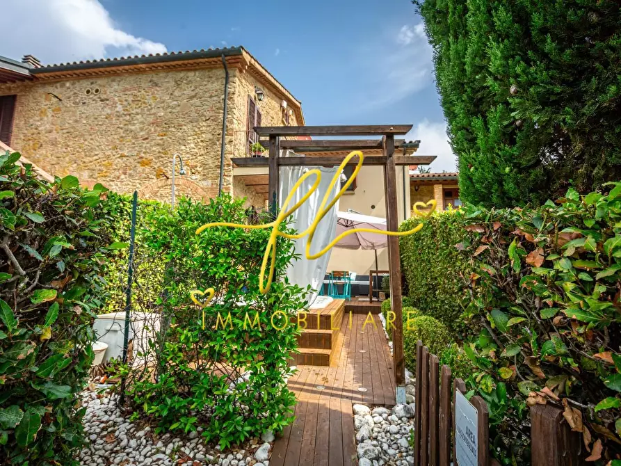 Immagine 30 di Villetta a schiera in vendita  a Riparbella