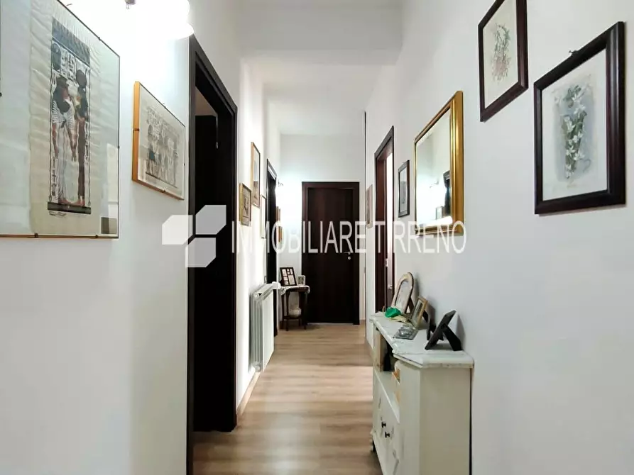 Immagine 14 di Mansarda in vendita  a Massa