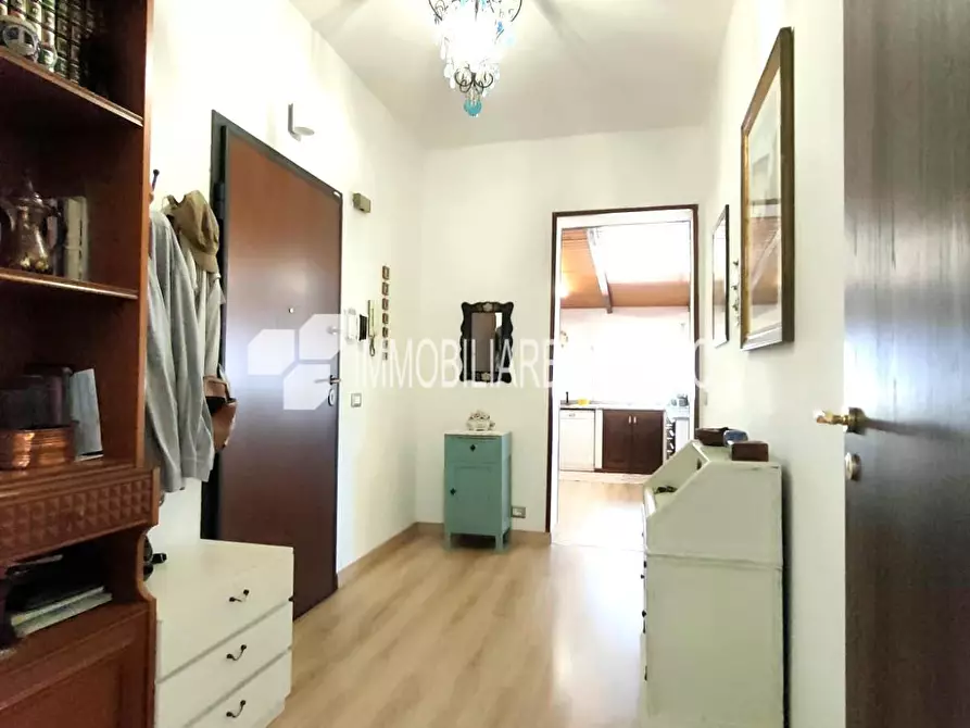 Immagine 4 di Mansarda in vendita  a Massa