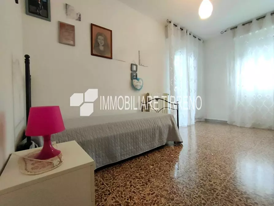 Immagine 7 di Appartamento in vendita  a Massa