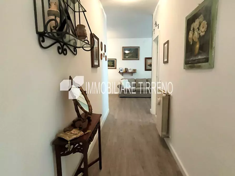 Immagine 5 di Appartamento in vendita  a Massa