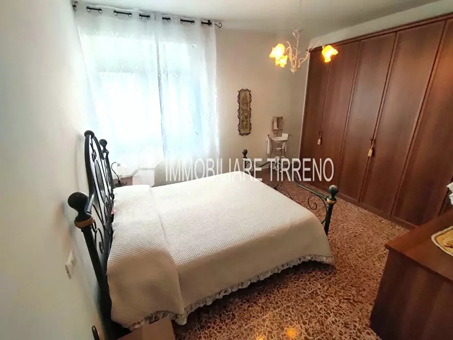 Immagine 15 di Appartamento in vendita  a Massa