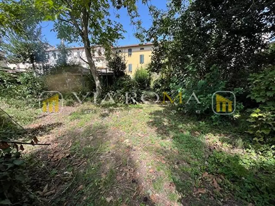 Immagine 14 di Casa bifamiliare in vendita  a Lucca