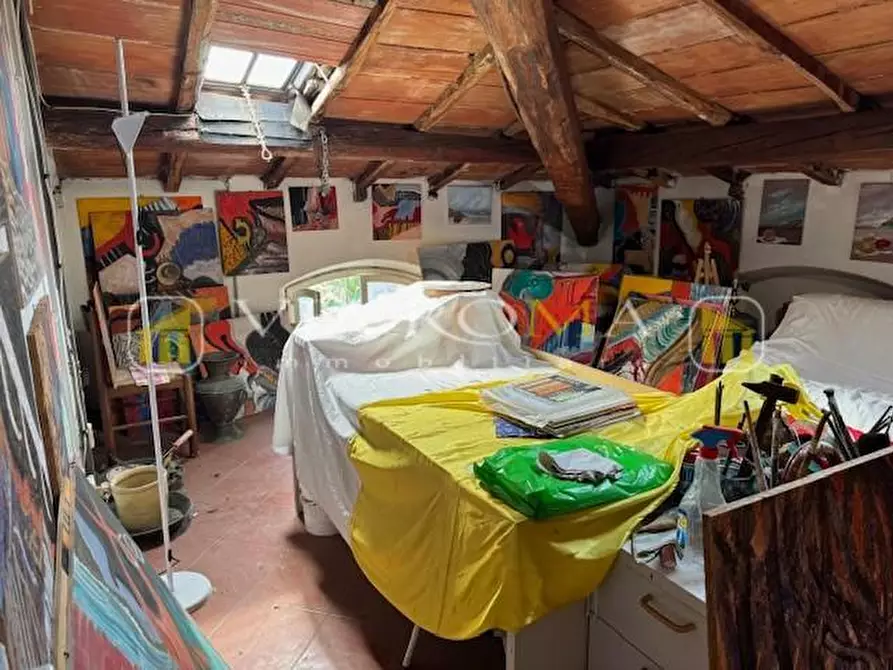 Immagine 44 di Casa bifamiliare in vendita  a Lucca