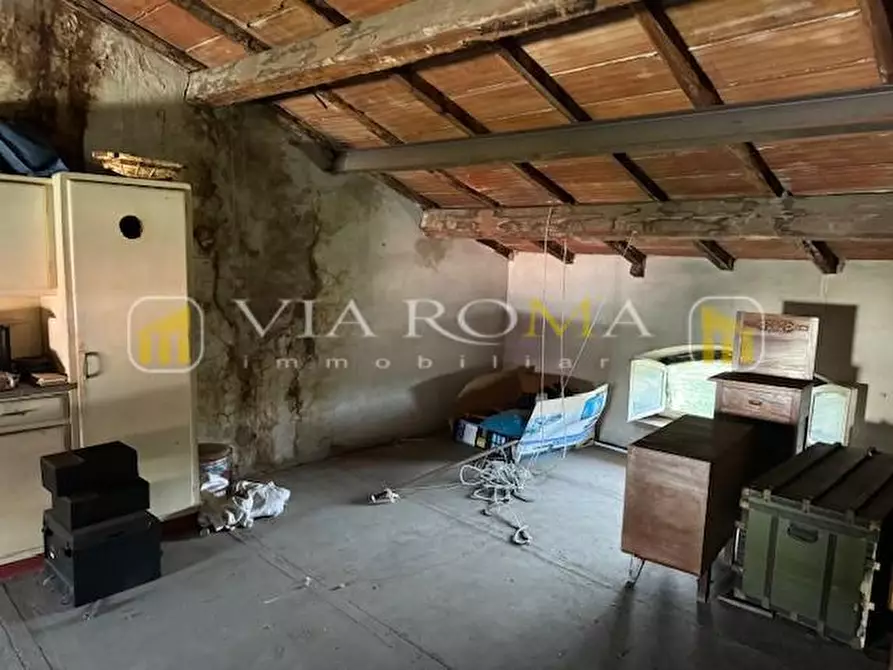 Immagine 42 di Casa bifamiliare in vendita  a Lucca