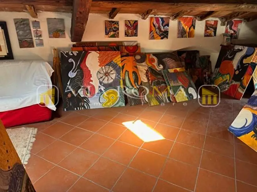 Immagine 46 di Casa bifamiliare in vendita  a Lucca