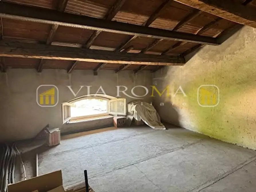 Immagine 41 di Casa bifamiliare in vendita  a Lucca