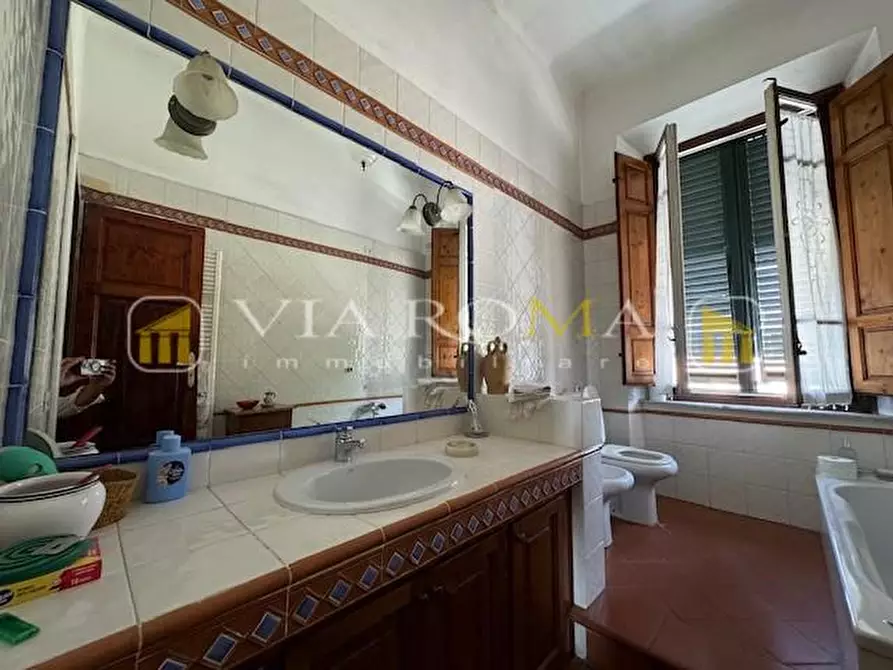 Immagine 34 di Casa bifamiliare in vendita  a Lucca
