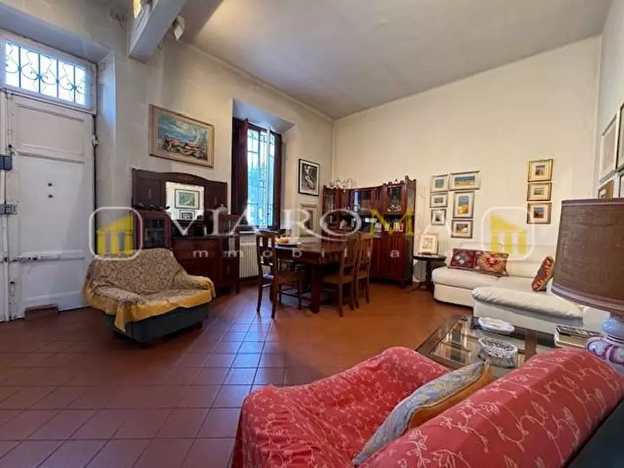 Immagine 15 di Casa bifamiliare in vendita  a Lucca