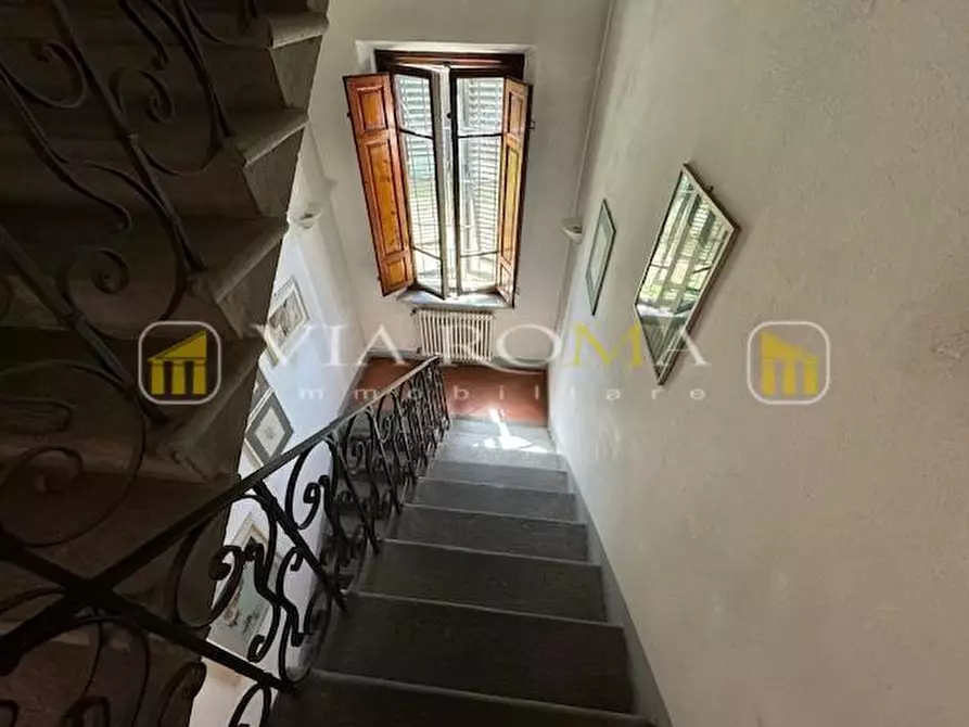 Immagine 38 di Casa bifamiliare in vendita  a Lucca