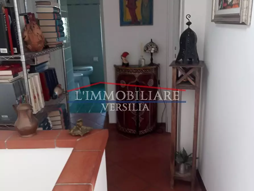 Immagine 19 di Casa bifamiliare in vendita  a Montignoso