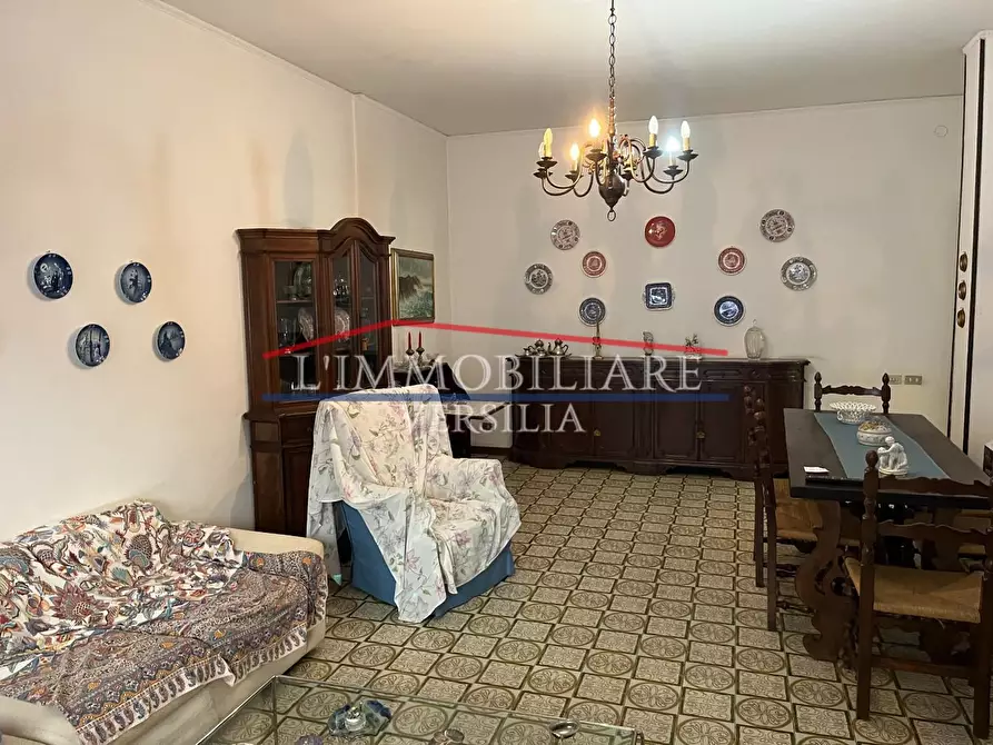 Immagine 3 di Appartamento in vendita  a Carrara