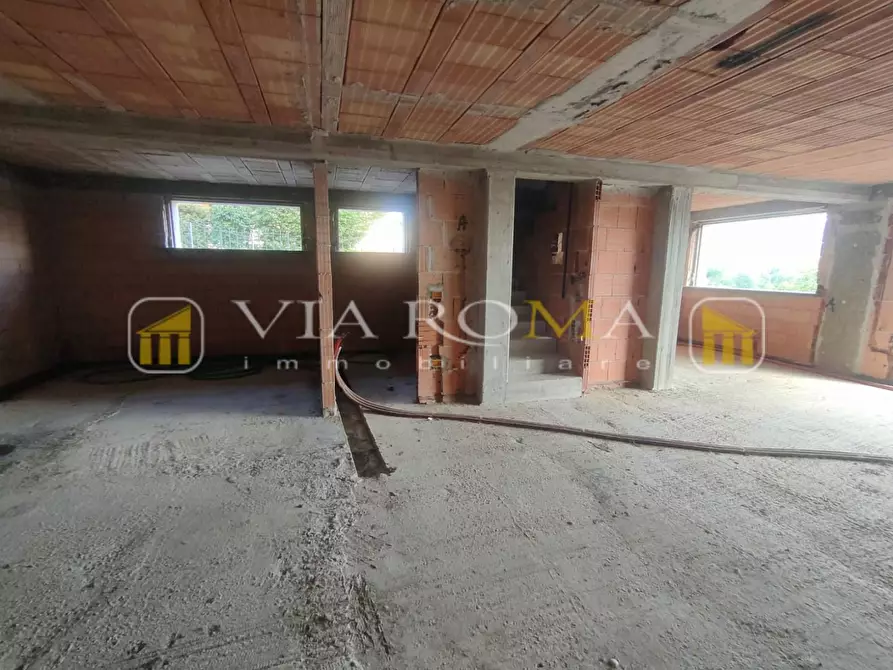 Immagine 16 di Villa in vendita  a Lucca