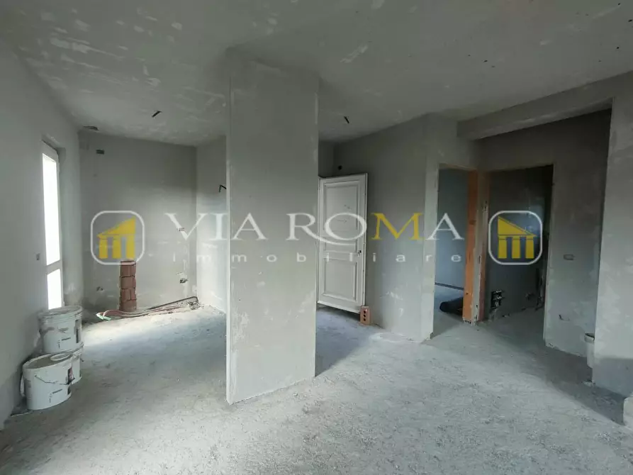 Immagine 11 di Villa in vendita  a Lucca