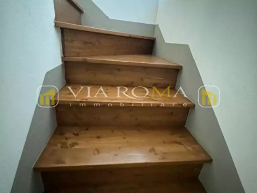 Immagine 14 di Appartamento in vendita  a Lucca