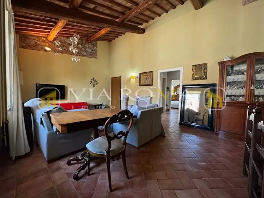 Immagine 4 di Appartamento in vendita  a Lucca
